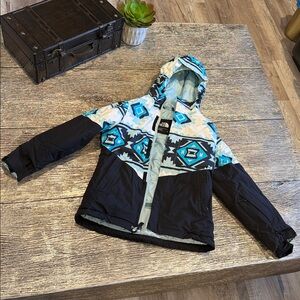 The North Face Kids' Aqua, Black and White Patterned Jacket size 7/8 GUC
